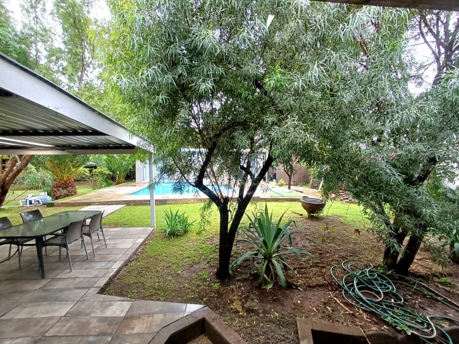 6 Bedroom Property for Sale in Bayswater Free State